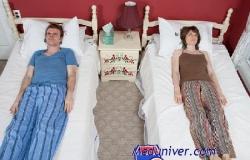 Семейный психолог: жена спит отдельно, муж спит отдельно